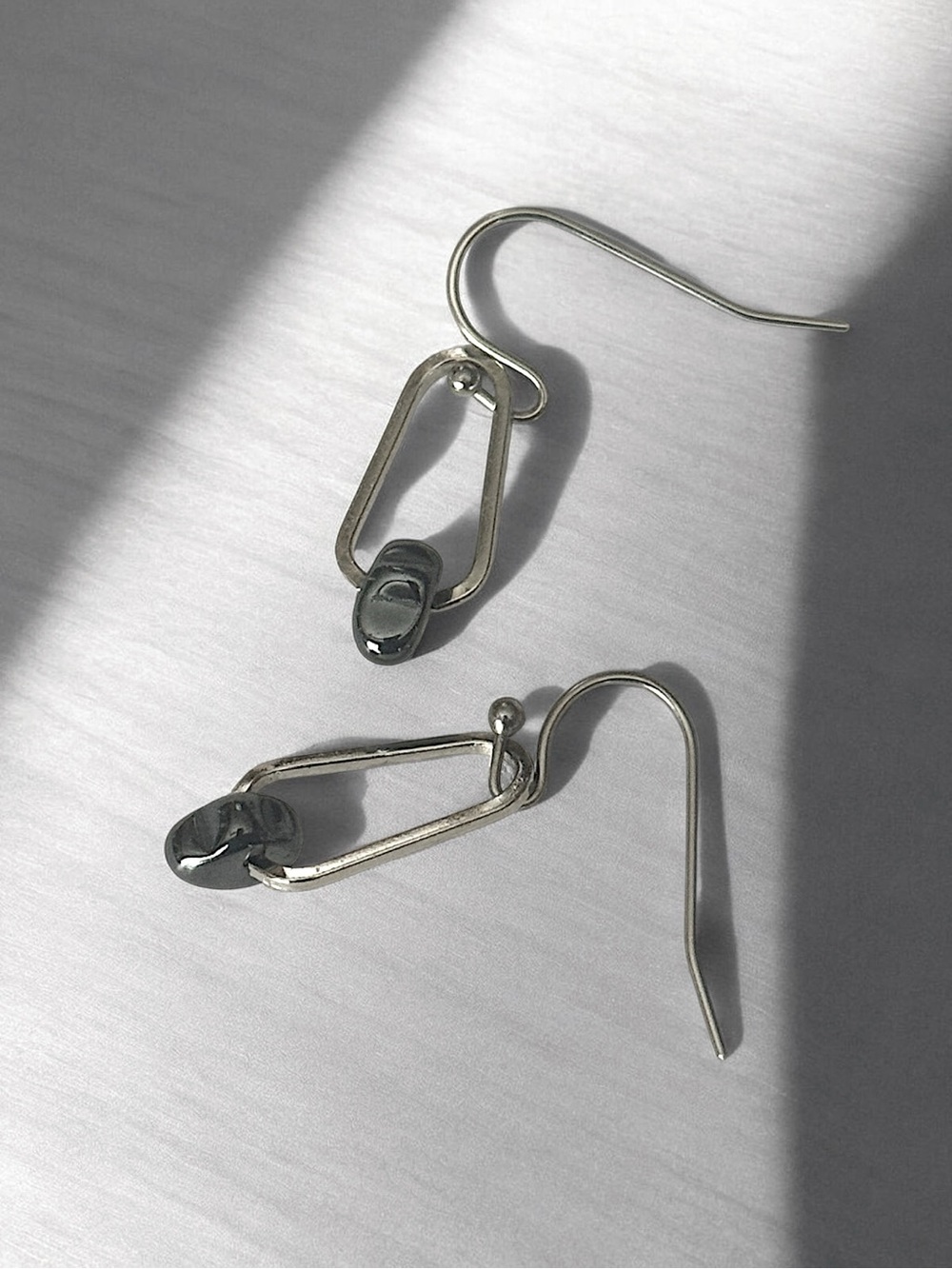 5 For $25💫Minimal Black Hematite Drop Earrings Dangles